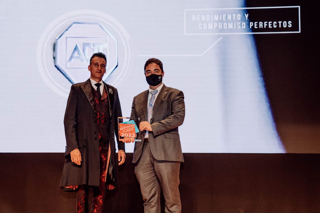 ADT ha sido galardonada con el premio “Servicio de Atención al cliente del Año 2022” en la categoría de Sistemas de Seguridad por quinta vez consecutiva, reconociendo su eficaz y personalizado servicio de Atención al Cliente.